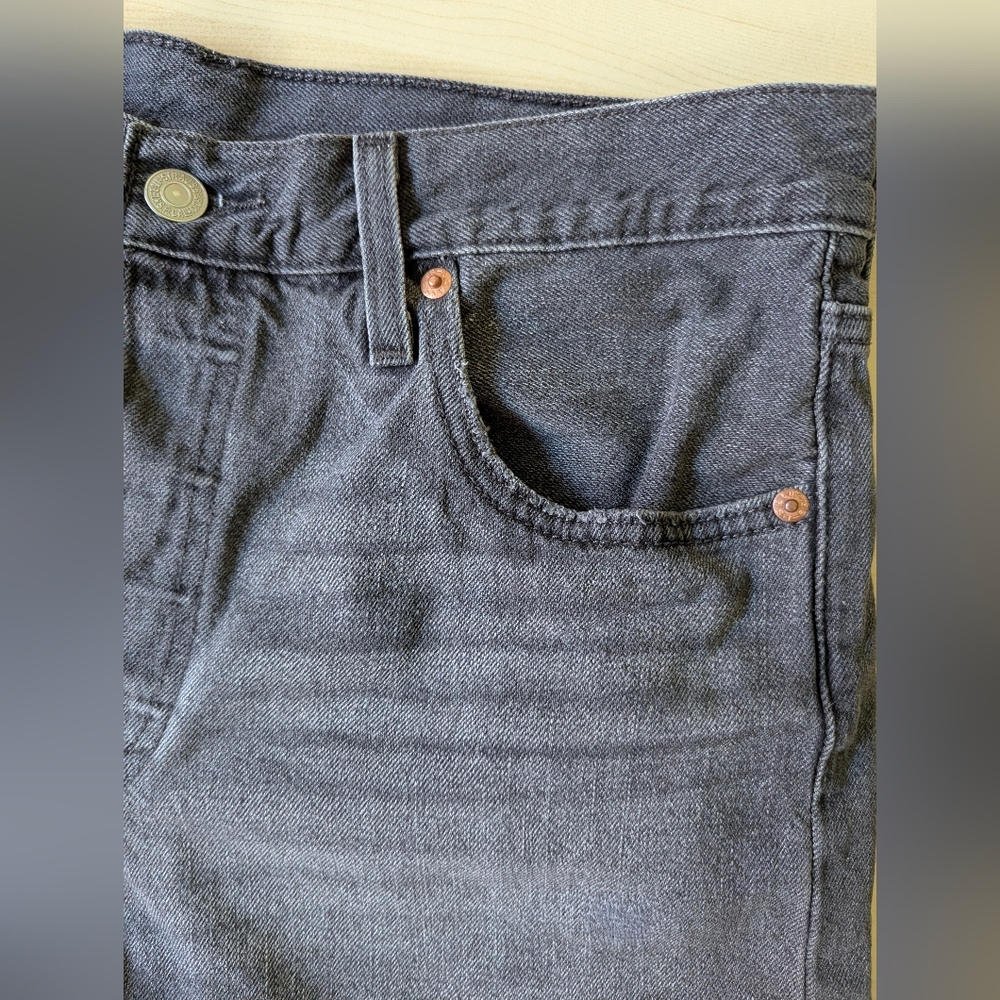 LEVI'S 501 Black‎ Distressed Cut Off Denim Shorts - Picture 5 of 16